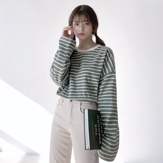 anh_8-_hay_kieu_ao_thun_dai_tay_cung_khong_nen_bo_qua_vao_mua_thu_nay_1afa97849c0f4956a480c65c532b3222_grande anh 8 hay kieu ao thun dai tay cung khong nen bo qua vao mua thu nay 1afa97849c0f4956a480c65c532b3222 grande