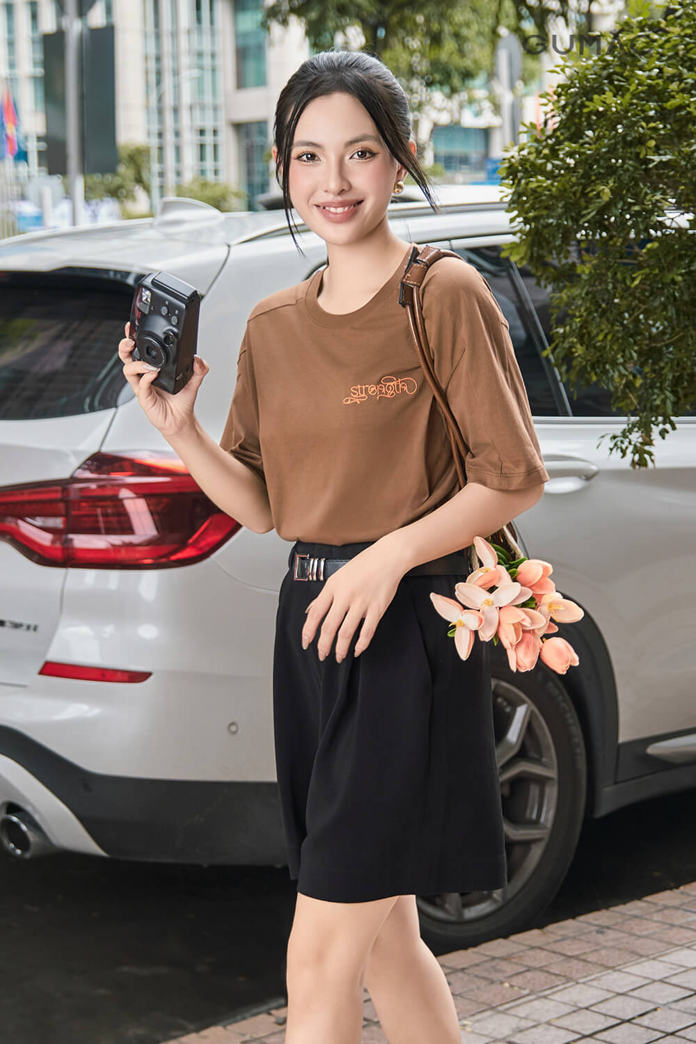 Áo nâu phối quần màu gì ton sur ton