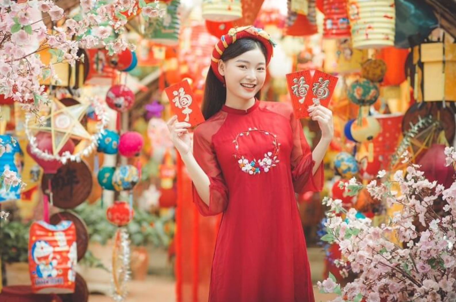 mùng 1 tết mặc màu gì