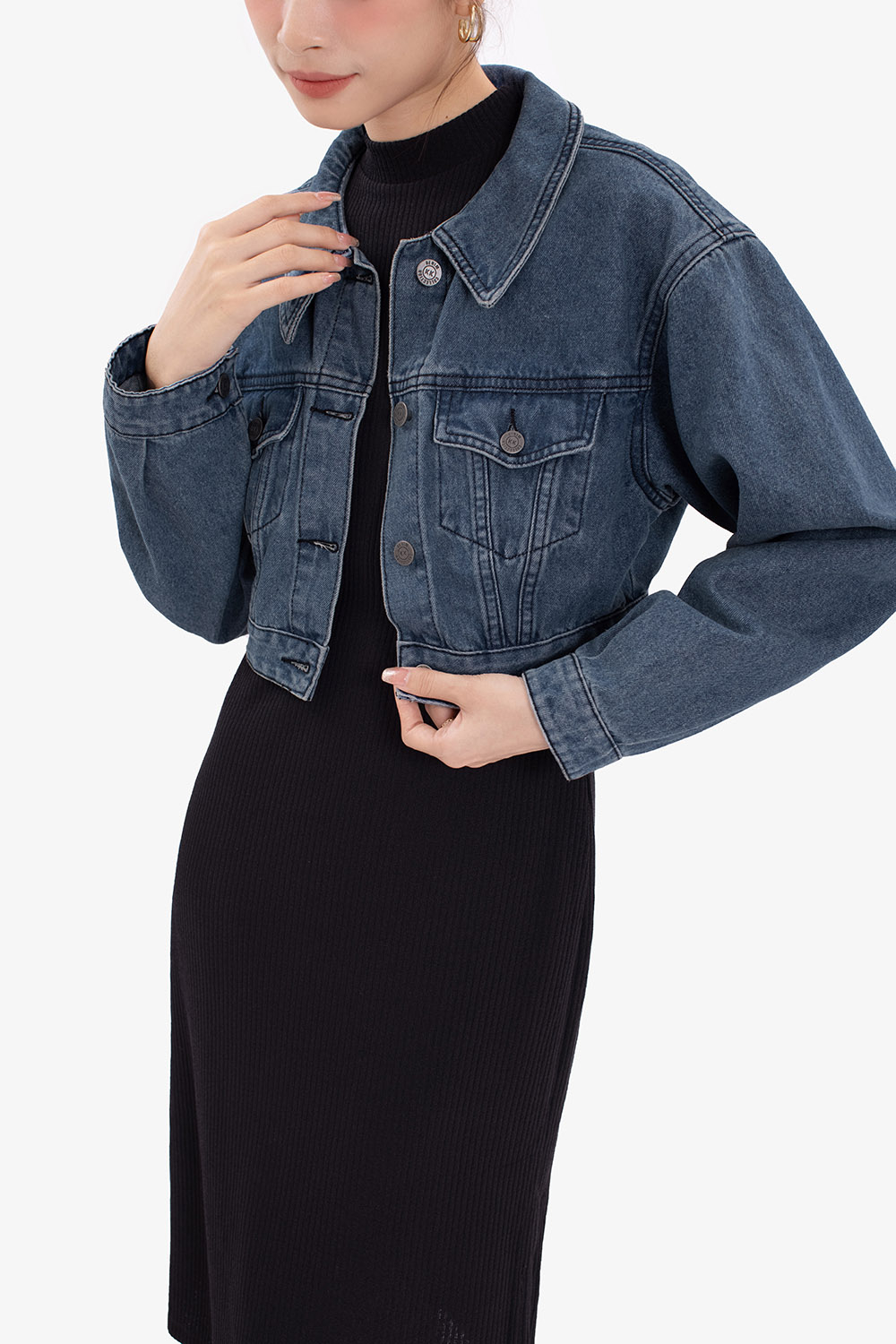 20+ Cách Phối Đồ Với Áo Khoác Jean Lửng Nữ Hack Dáng 1 Mẫu áo khoác jean lửng nữ đẹp