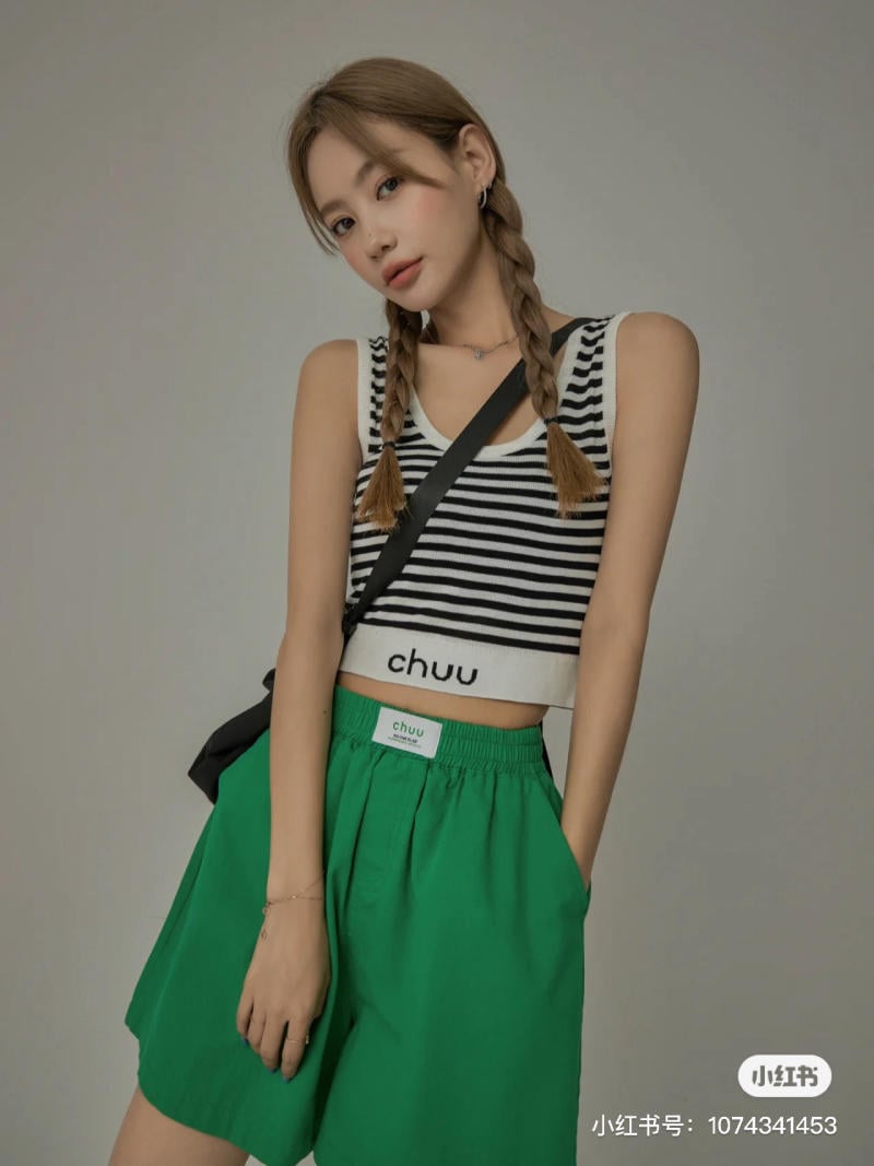 Bật Mí 20+ Cách Mix Áo Tank Top Nữ Sành Điệu Hack Dáng 4 Mix áo tank top nữ công sở