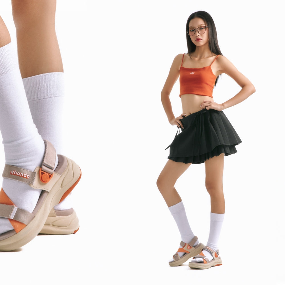 Cách phối sandal với tất