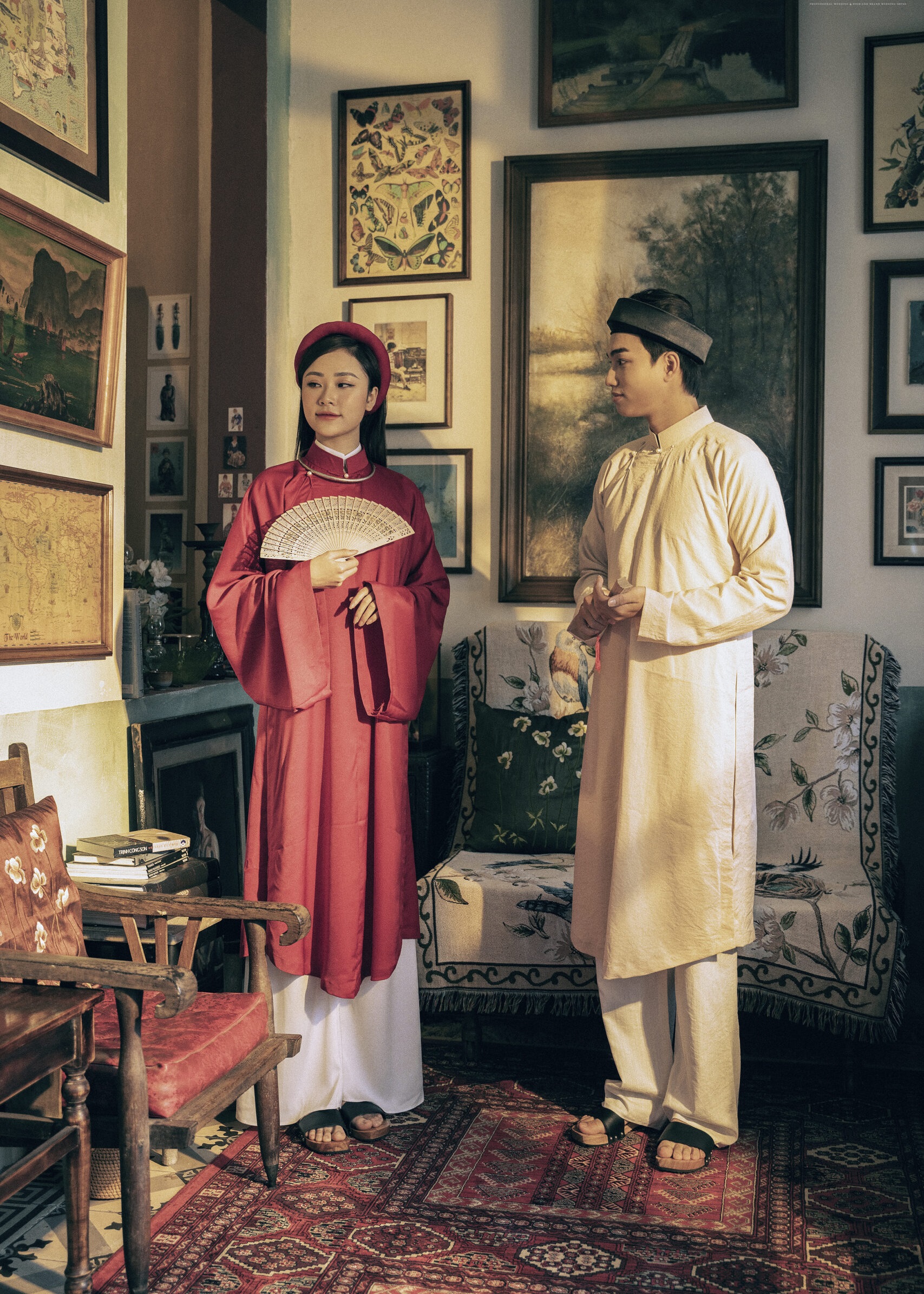 cách tạo dáng chụp ảnh áo dài tết cùng bạn trai