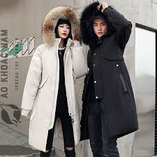 Phối áo phao dáng dài với quần ống rộng