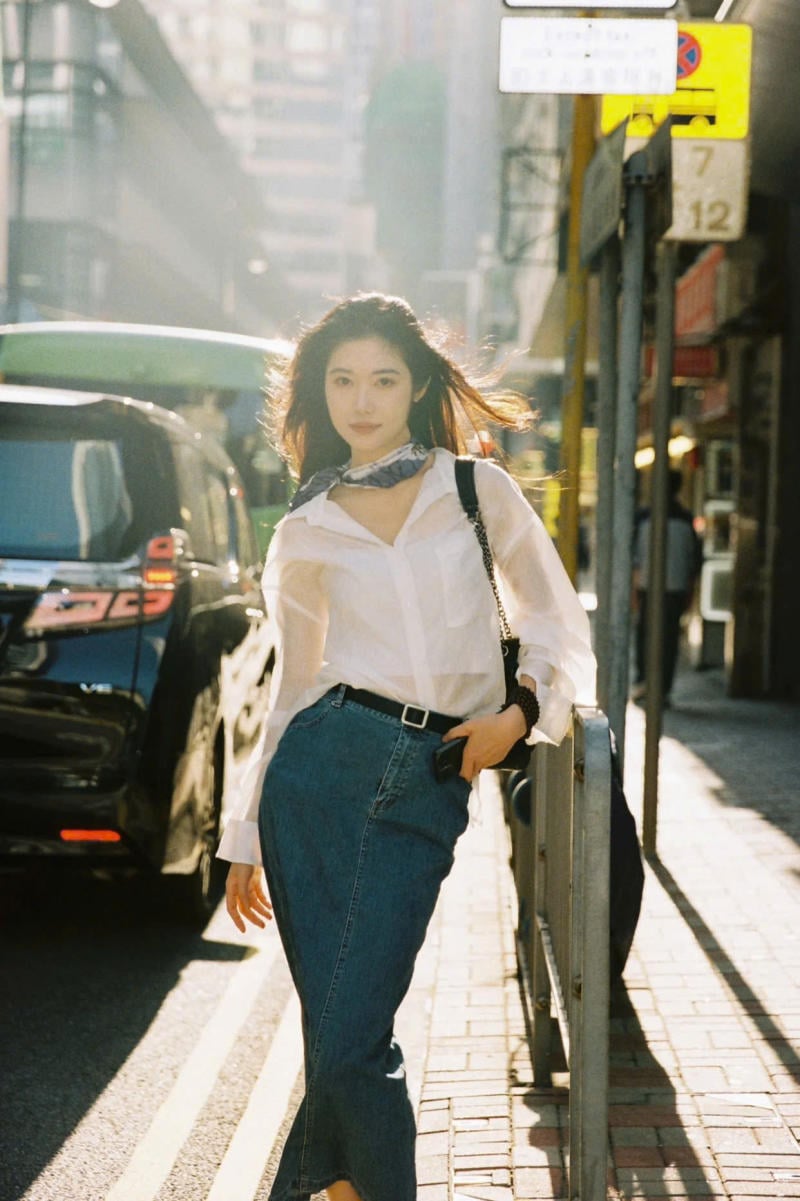 Cách sơ vin áo sơ mi với quần jean