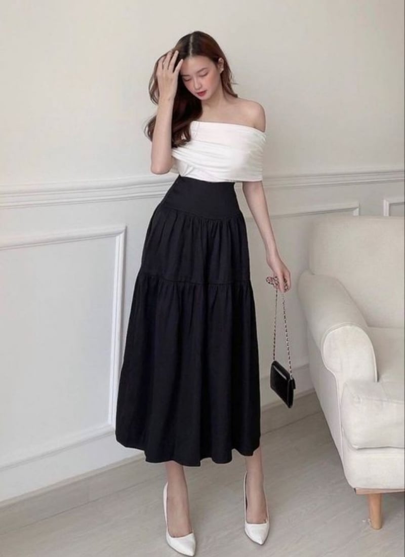 Bật Mí 10+ Cách Phối Đồ Với Chân Váy Đen Xòe Sành Điệu 1 Chân váy đen xòe mặc với áo gì