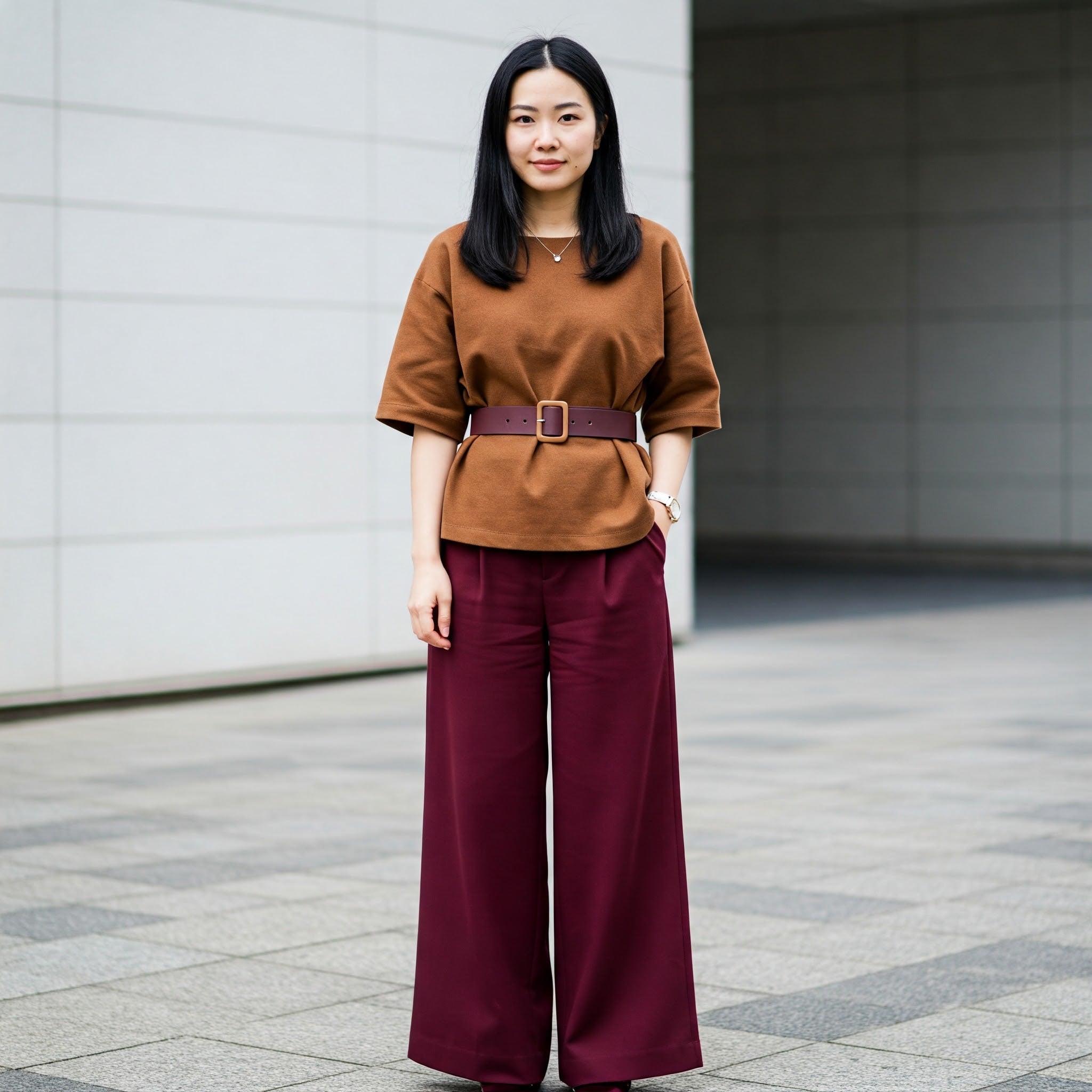 Áo nâu phối quần jean xanh