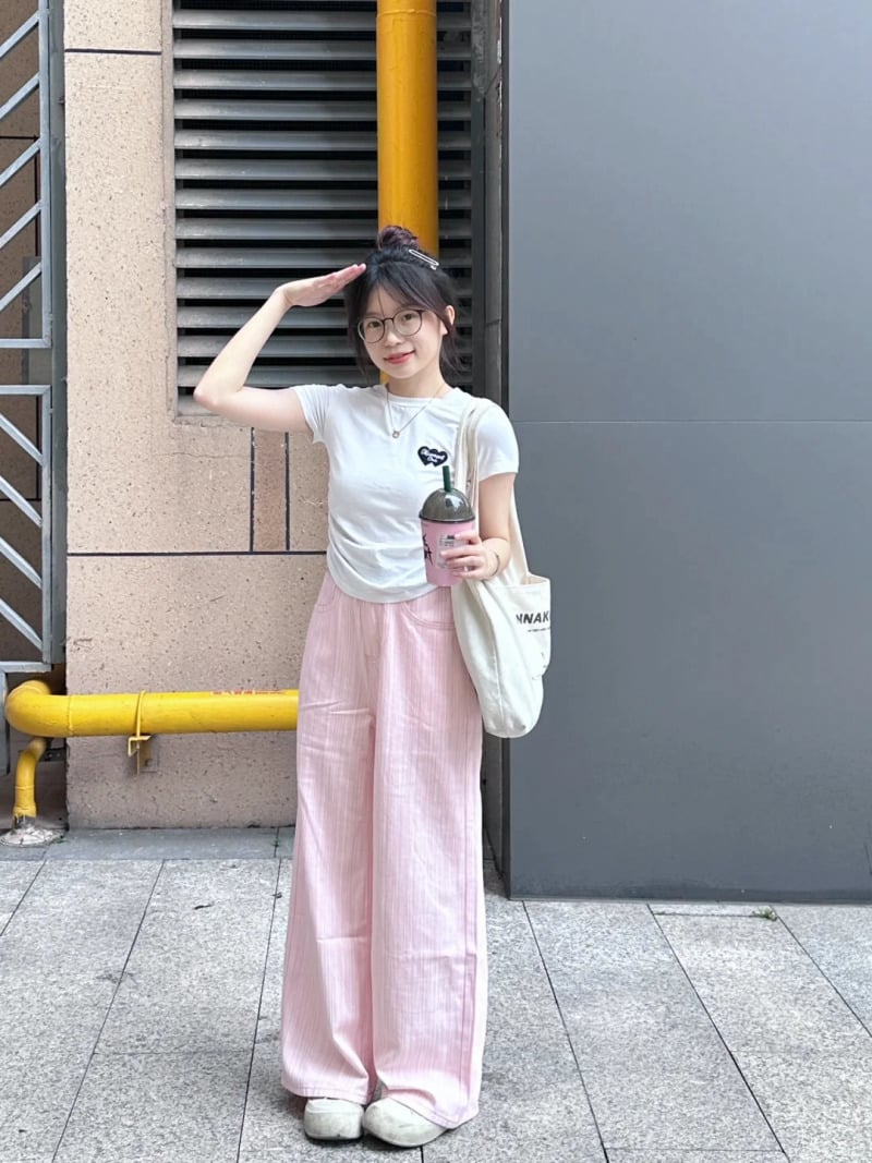 Phối đồ tone sur tone hồng