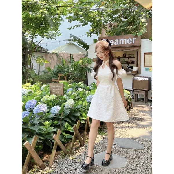 Đầm Trễ Vai Dự Tiệc Cổ Yếm 2026 Sang Trọng, Cao Cấp 16 Đầm trễ vai cổ yếm thiết kế cao cấp