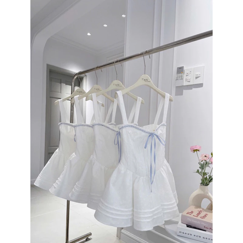 đầm trắng 2 dây