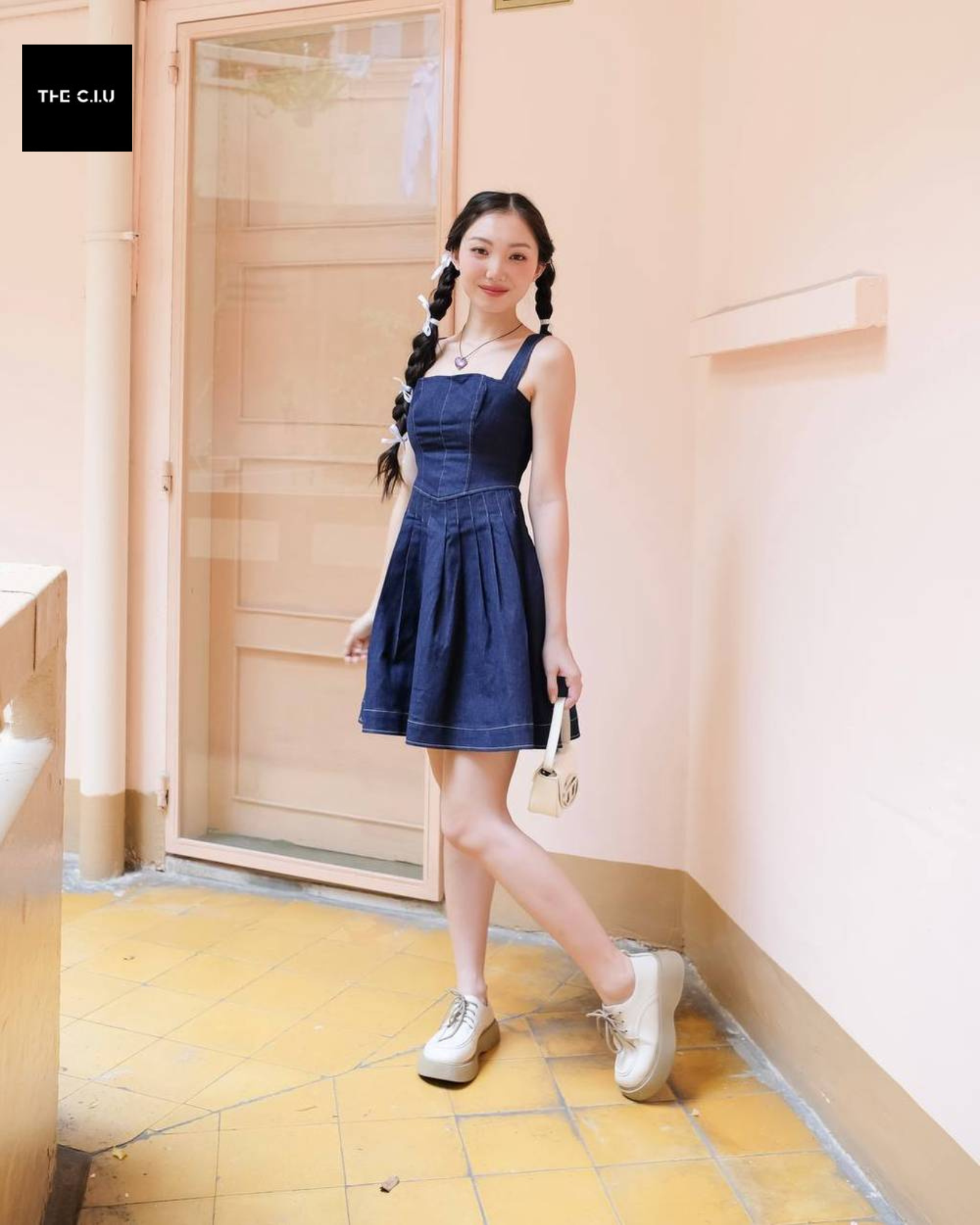 Mùng 2 mặc màu gì cho người mệnh Thổ