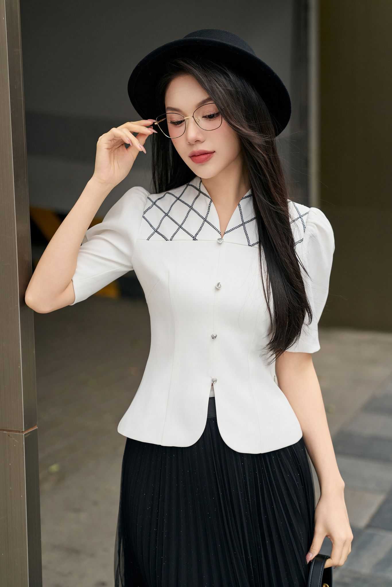 Cách chọn size áo cho nữ 50kg