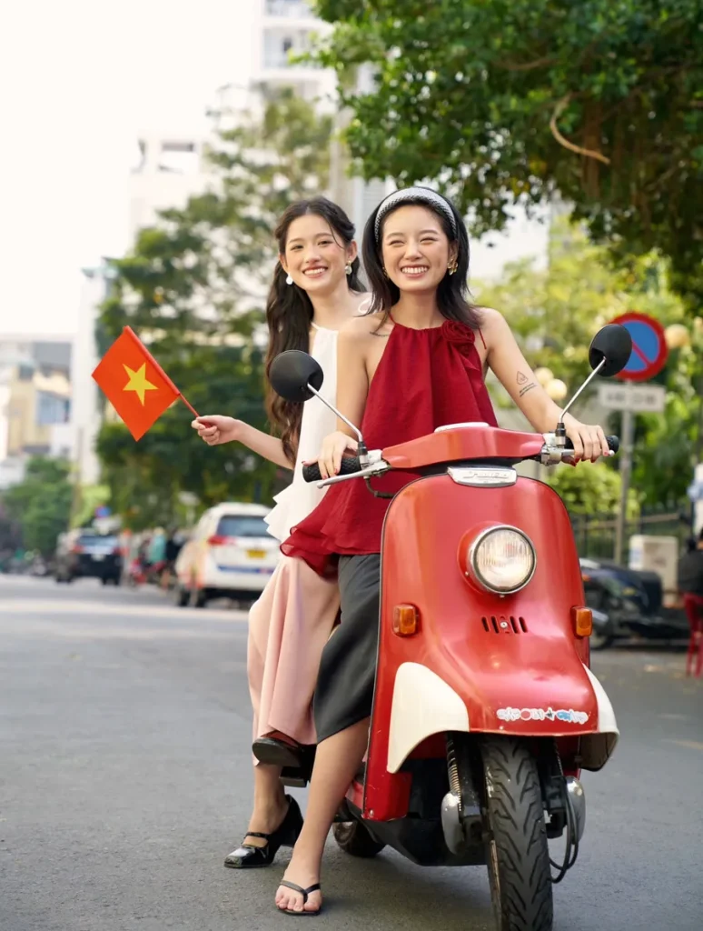 mung 2 tet mac mau gi 5230