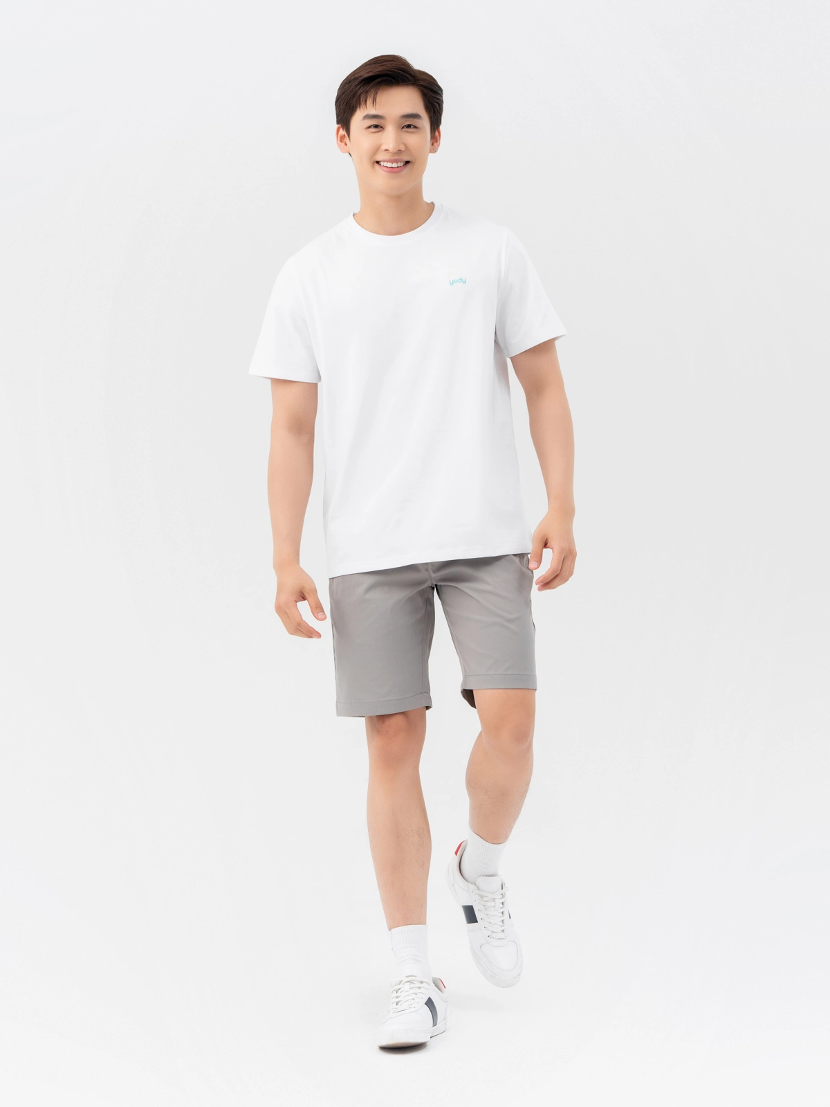 Quần Xám Mặc Áo Gì? 11+ Cách Phối Đồ Cực Sành Điệu 5 Quần xám mặc áo màu pastel